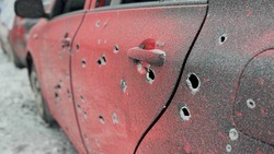 ВСУ сбросили с беспилотника взрывное устройство на автомобиль в городе Шебекино