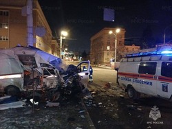 В сети появились кадры смертельного ДТП со скорой помощью в центре Белгорода