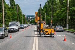 В Белгороде устанавливают новые защитные ограждения