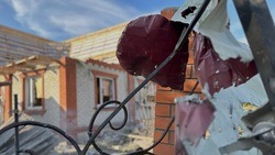 Производственное помещение и четыре частных дома повреждены после обстрелов ВСУ Белгородской области