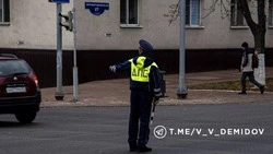 Регулировщики вышли на перекрёстки Белгорода из-за отключения светофоров после обстрела