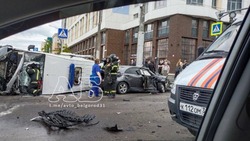 РИА Новости: восемь человек пострадали в ДТП с участием кареты скорой помощи 