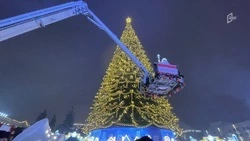 БТР вместо оленей и ламбада вместо хоровода: Какие сюрпризы белгородцам устраивал Дед Мороз?