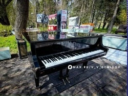 Рояль вновь установили на набережной парка Победы в Белгороде