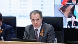 Гладков поручил разъяснить отказавшимся от господдержки жителям приграничья их права и обязанности