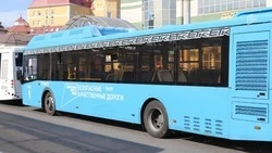 Вячеслав Гладков рассказал о передаче восьми больших автобусов в Старый Оскол