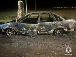 Два автомобиля сгорели в Белгородской области
