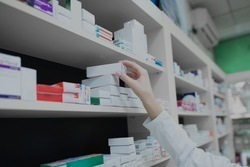 Продажу просроченных лекарств пресекла прокуратура в Белгородской области