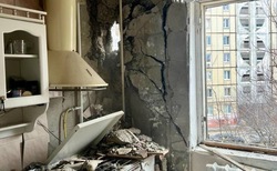 Свыше 30 квартир, пять частных домов и два ТЦ повреждены при обстрелах Белгорода