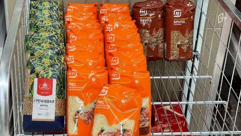 Вячеслав Гладков рассказал белгородцам, где выгодно покупать гречку