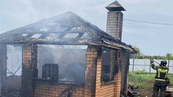 Мужчина погиб при пожаре в летней кухне в Белгородской области