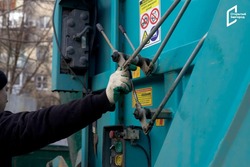 Жительница Белгородского района пожаловалась на проблемы с вывозом мусора