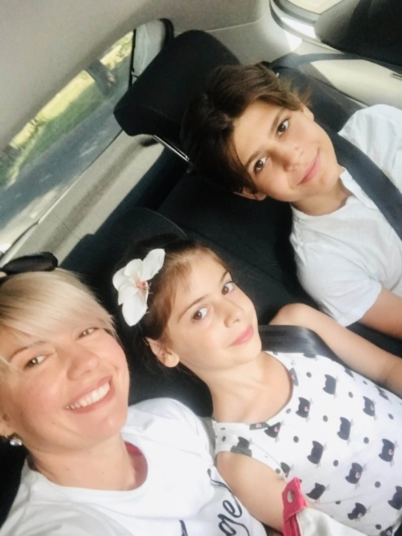 «Домой мы заходили за спиной полицейского»