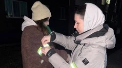 Волонтёры раздали белгородцам более 16 тысяч светоотражающих повязок