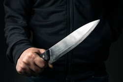Белгородец нанес 77 ударов ножом своему знакомому и снял труп убитого на видео