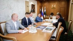 Александр Шуваев и представитель Сбербанка обсудили развитие цифровых проектов на Белгородчине