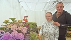 Жительница Губкинского округа начала выращивать рассаду благодаря соцконтракту 