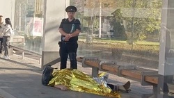 На автобусной остановке в Белгороде обнаружили труп