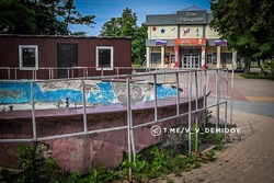 В Белгороде начали ремонтировать фонтан у Дома офицеров 