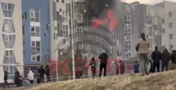 Очевидцы публикуют кадры последствий атаки дрона ВСУ на многоэтажку в Белгороде