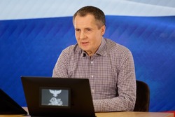 Губернатор Гладков получил 1,5 тысячи вопросов на прямую линию от жителей Белгородской области