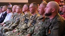 Белгородцам вручили региональные награды в преддверии Дня Победы