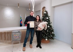 Первого родившего в Белгородской области ребенка в новом году назвали Артуром