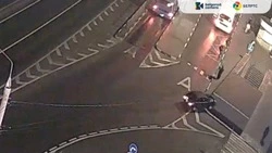 «Лада» врезалась в парапет подземного перехода на «Родине» в Белгороде