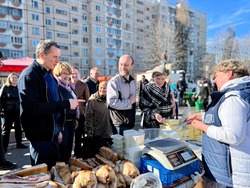 Четвертая ярмарка выходного дня предлагает белгородцам больше овощей и фруктов