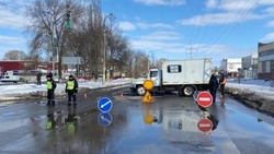 В Белгороде ограничили движение из-за аварии на сетях водоотведения