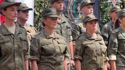 Гладков рассказал, в каком случае женщины могут подписать контракт на СВО и получить выплаты