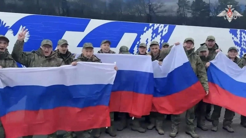 Двое белгородцев вернулись на Родину из украинского плена 