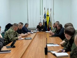 «Ситуация тяжёлая»: Гладков провёл совещание по безопасности в Грайворонском округе