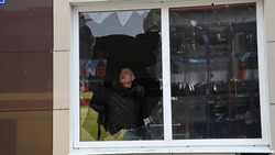 Вячеслав Гладков поручил заменить повреждённые от обстрелов ВСУ окна в домах в Белгороде до 25 марта