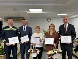 Победившие во всероссийском конкурсе белгородские медики получили сертификаты на электрогенераторы