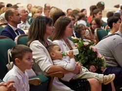 Выплаты многодетным семьям в Белгородской области увеличены на 56 тысяч рублей с нового года