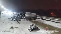 Седан всмятку: 23-летний водитель пострадал в ДТП с грузовиком в Корочанском округе 