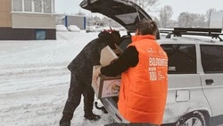 Волонтëры помогают оставшимся без тепла и света после обстрелов ВСУ белгородцам