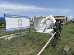 В Белгороде прошли учения МЧС по ликвидации разлива нефтепродуктов