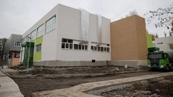 «Прикрыться не получится»: Гладков отчитал муниципальных глав за срыв срока капремонта школ