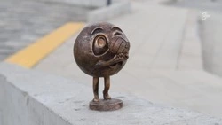 Смайл Спортсмен украсил пространство возле спорткомплекса в Белгороде